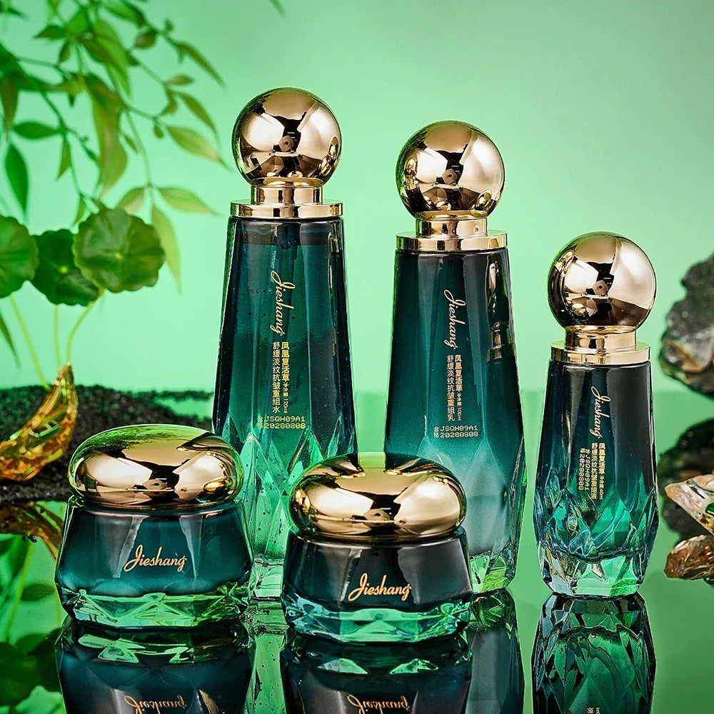Ooumeilian Phoenix Revival Grass Eye Cream